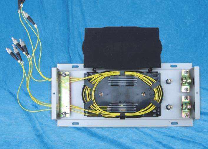 終端盒結(jié)構(gòu) 終端盒結(jié)構(gòu)